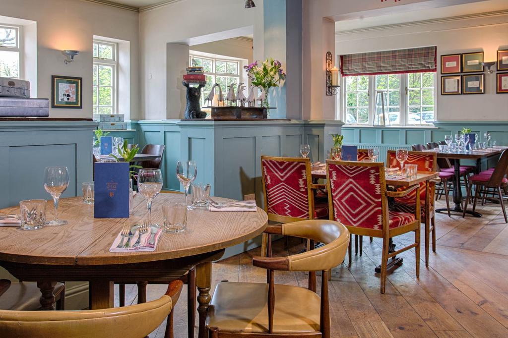 The Curious Pig In The Parlour Hotel Burstow ภายนอก รูปภาพ